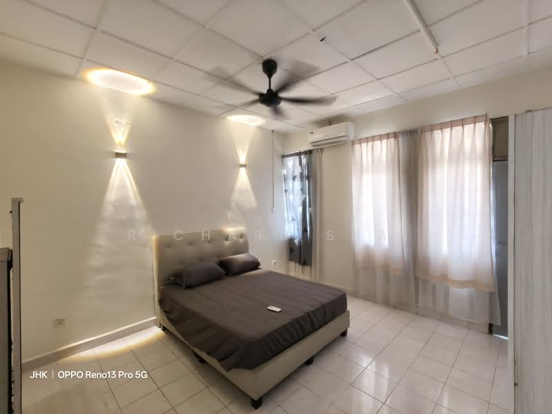 Rumah Teres 2 Tingkat untuk Disewa di Permas Jaya (Johor Bahru) - Richard Shai - Bedroom - PropertyGuru.com.my
