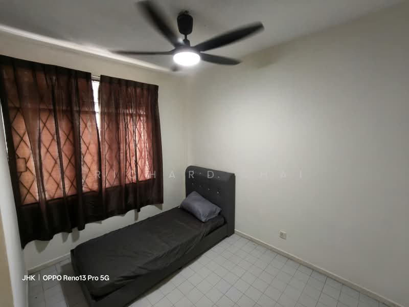 Rumah Teres 2 Tingkat untuk Disewa di Permas Jaya (Johor Bahru) - Richard Shai - Bedroom - PropertyGuru.com.my