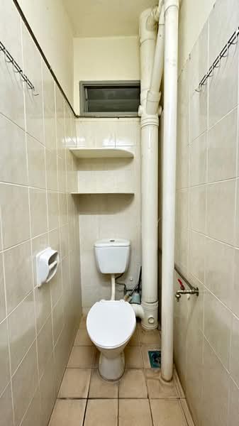 Pangsapuri untuk Disewa di Permai Jaya - Rainny Wong - Bathroom - PropertyGuru.com.my