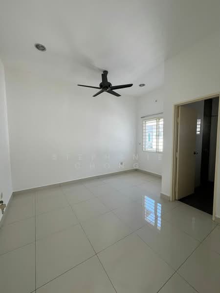 Rumah Berkembar untuk Dijual di Seksyen 13 (Shah Alam) - Stephanie Chong - Interior - PropertyGuru.com.my