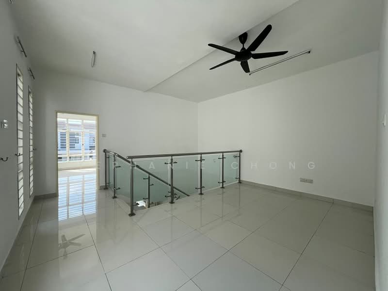 Rumah Berkembar untuk Dijual di Seksyen 13 (Shah Alam) - Stephanie Chong - Interior - PropertyGuru.com.my