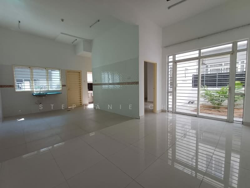 2-storey Terraced House for Sale in Seksyen 13 (Shah Alam) - Stephanie Chong - Kitchen - PropertyGuru.com.my