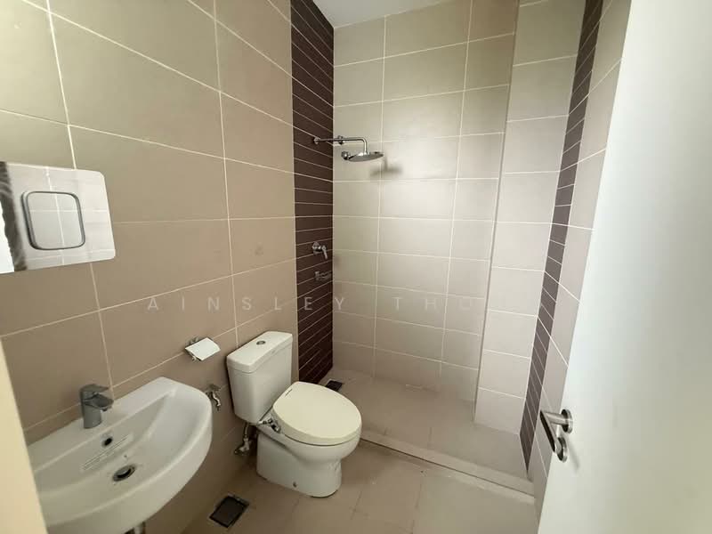 Semi-Detached House for Sale in Ipoh (Perak) - Ainsley Thong - Bathroom - PropertyGuru.com.my