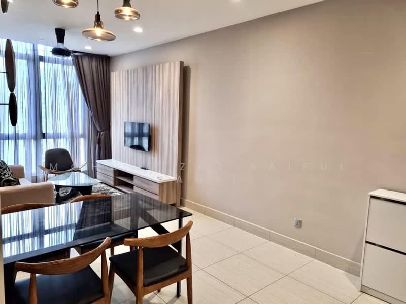 Service Residence for Sale at Serviced Residence @ Shaftsbury Putrajaya - Mohd Aizat Saiful Bahri - Living Room - PropertyGuru.com.my
