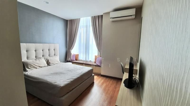 Service Residence for Sale at Serviced Residence @ Shaftsbury Putrajaya - Mohd Aizat Saiful Bahri - Bedroom - PropertyGuru.com.my