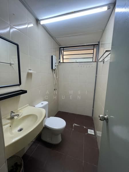 Condominium for Rent at Platinum Lake PV 20 - Tan Wei Chuen - Bathroom - PropertyGuru.com.my