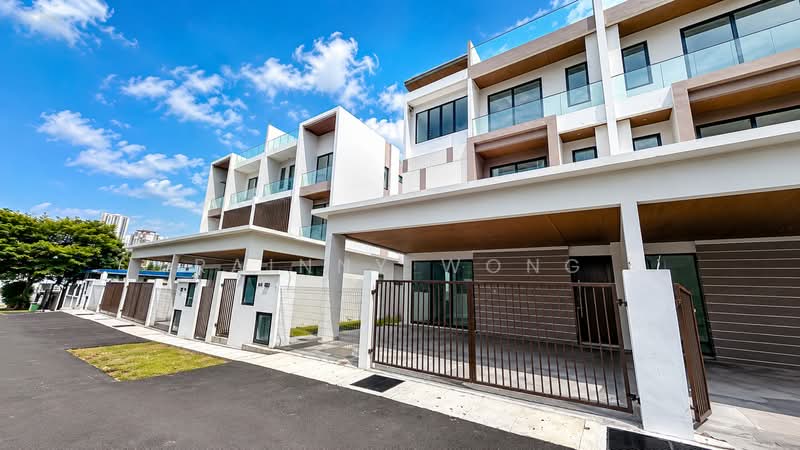 Rumah Berkembar untuk Dijual di Tanjung Bungah (Penang) - Rainny Wong - Exterior - PropertyGuru.com.my