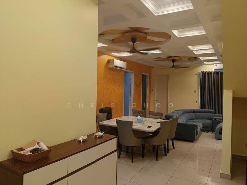 Condominium for Sale at 8 Petaling - Chris Choo - Living Room - PropertyGuru.com.my