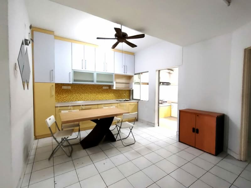 Rumah Teres 2 Tingkat untuk Dijual di Bandar Bukit Puchong 2 (Puchong) - Tan Bee Choo - Kitchen - PropertyGuru.com.my
