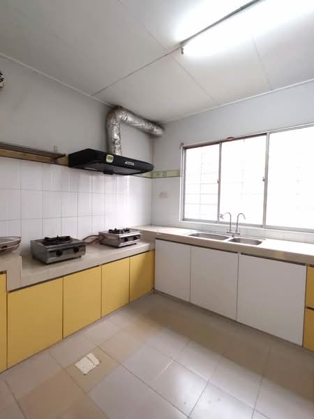 Rumah Teres 2 Tingkat untuk Dijual di Bandar Bukit Puchong 2 (Puchong) - Tan Bee Choo - Kitchen - PropertyGuru.com.my