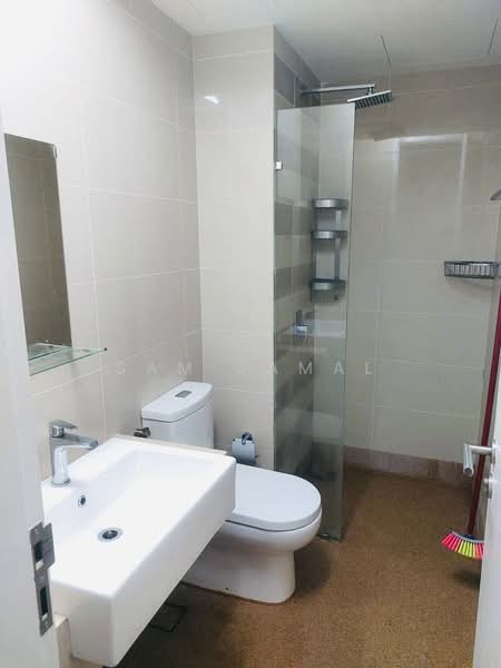 Servis Apartment untuk Disewa di Danau Kota Suite Apartments - Sam Jamal - Bathroom - PropertyGuru.com.my