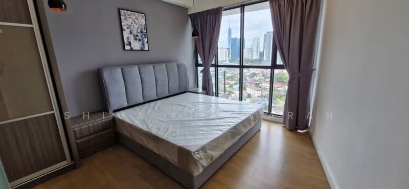 Servis Apartment untuk Disewa di Setia SKY Residences - Shiva Kharvaran - Bedroom - PropertyGuru.com.my