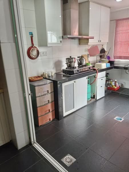 Rumah Teres 2.5 Tingkat untuk Disewa di Bandar Utama 6 (Bandar Utama) - Siao Yin Ng - Kitchen - PropertyGuru.com.my