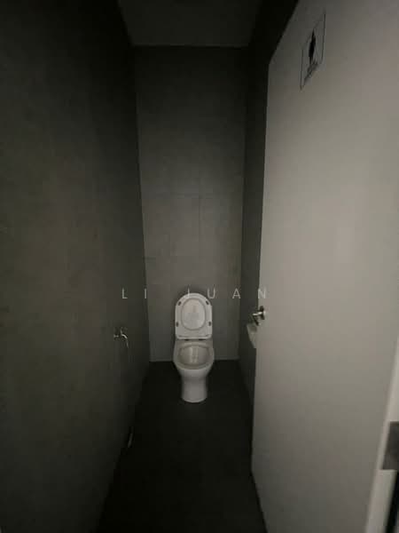 Semi-D Factory for Rent in Senai (Kulai) - Li Juan - Bathroom - PropertyGuru.com.my