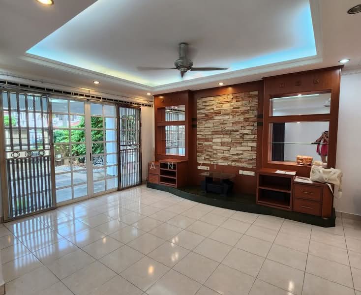 Rumah Teres 2.5 Tingkat untuk Disewa di Bandar Utama (Selangor) - Yan Zi - Living Room - PropertyGuru.com.my