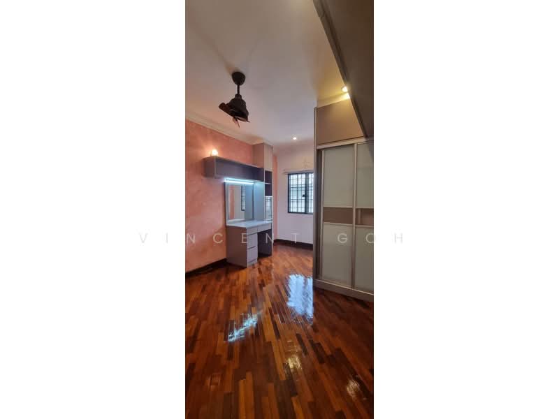 2-storey Terraced House for Sale in Sungai Buloh (Selangor) - Vincent Goh - Bedroom - PropertyGuru.com.my