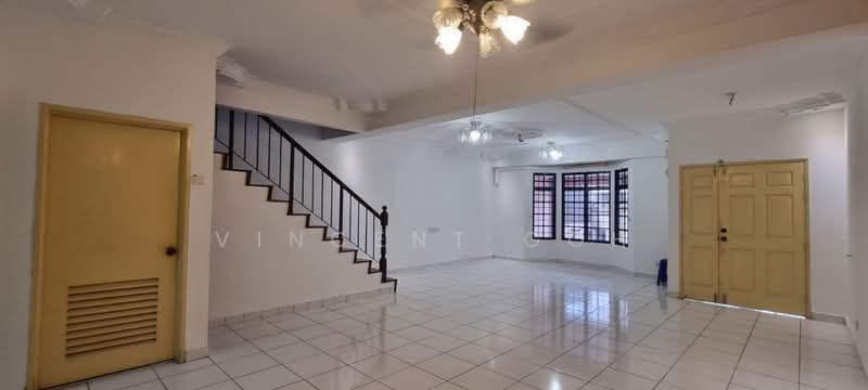 2-storey Terraced House for Sale in Sungai Buloh (Selangor) - Vincent Goh - Living Room - PropertyGuru.com.my