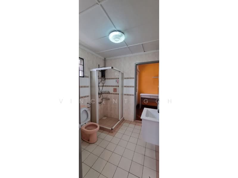 2-storey Terraced House for Sale in Sungai Buloh (Selangor) - Vincent Goh - Bathroom - PropertyGuru.com.my