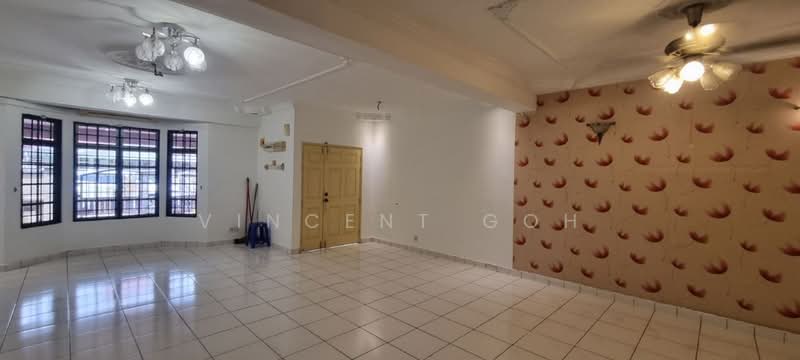 2-storey Terraced House for Sale in Sungai Buloh (Selangor) - Vincent Goh - Living Room - PropertyGuru.com.my