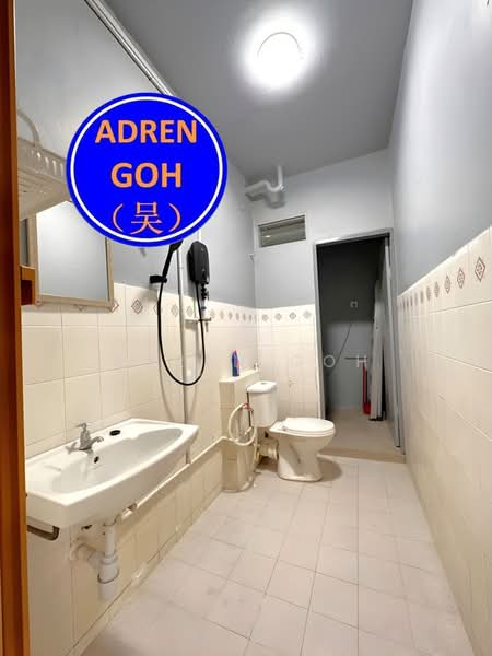 Condominium for Rent at Relau Indah Condominium - Adren Goh - Bathroom - PropertyGuru.com.my