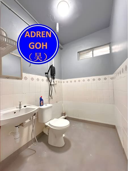 Condominium for Rent at Relau Indah Condominium - Adren Goh - Bathroom - PropertyGuru.com.my