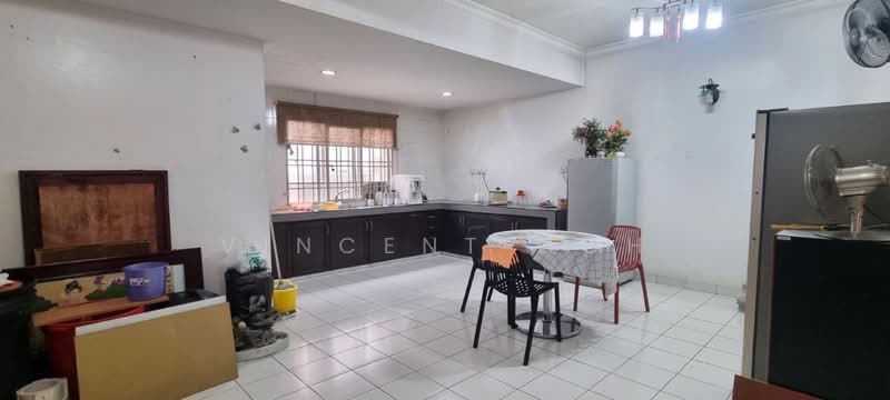 2-storey Terraced House for Sale in Sungai Buloh (Selangor) - Vincent Goh - Kitchen - PropertyGuru.com.my