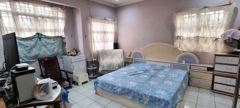 2-storey Terraced House for Sale in Sungai Buloh (Selangor) - Vincent Goh - Bedroom - PropertyGuru.com.my
