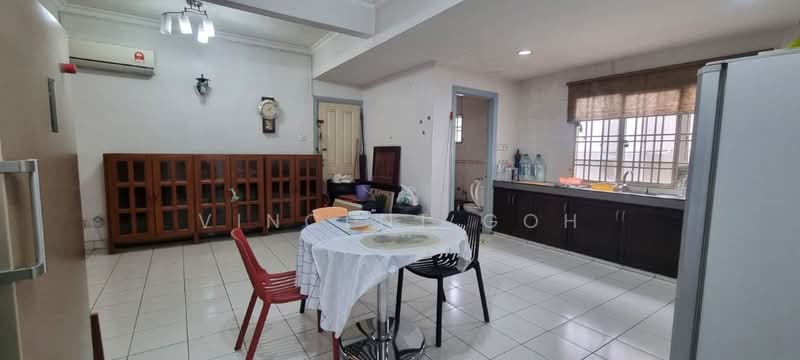 2-storey Terraced House for Sale in Sungai Buloh (Selangor) - Vincent Goh - Kitchen - PropertyGuru.com.my