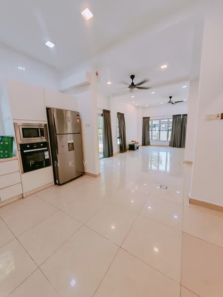 2.5-storey Terraced House for Sale in Valencia (Sungai Buloh) - Pinky Choong - PropertyGuru.com.my
