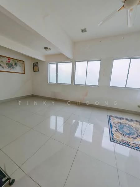 2.5-storey Terraced House for Sale in Valencia (Sungai Buloh) - Pinky Choong - PropertyGuru.com.my