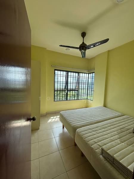 Condominium for Rent at Changkat View - Tom Foo - Bedroom - PropertyGuru.com.my
