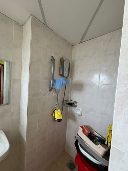 Condominium for Rent at Changkat View - Tom Foo - Bathroom - PropertyGuru.com.my