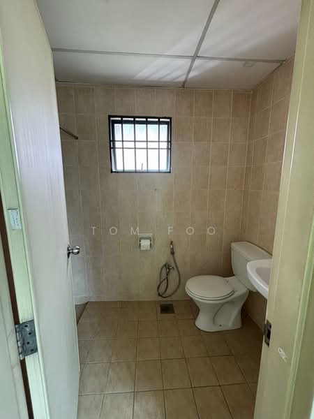 Condominium for Rent at Changkat View - Tom Foo - Bathroom - PropertyGuru.com.my