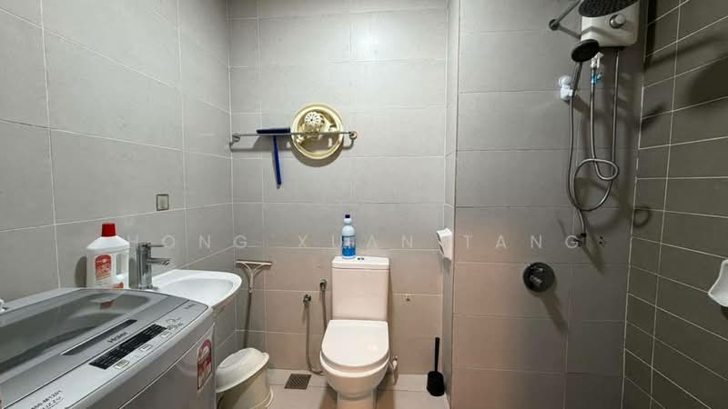 Condominium for Rent at PARC Regency (Residensi Masai) - Hong Xuan Tang - Bathroom - PropertyGuru.com.my