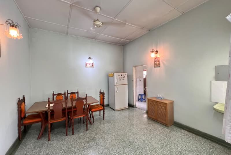 Rumah Banglo untuk Dijual di Seksyen 12 (Petaling Jaya) - Key Ling - Dining Room - PropertyGuru.com.my
