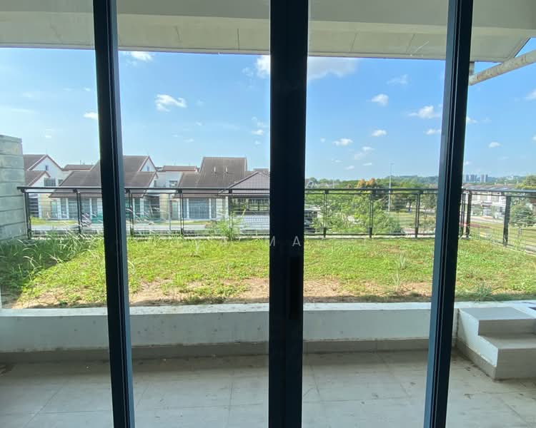 Rumah Teres 3 Tingkat untuk Dijual di Denai Alam (Shah Alam) - Liza Mazli - View - PropertyGuru.com.my