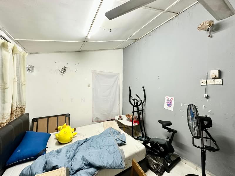 Rumah Teres 2 Tingkat untuk Dijual di PJS 3, Taman Medan Baru (Petaling Jaya) - Henrick Tan - Bedroom - PropertyGuru.com.my