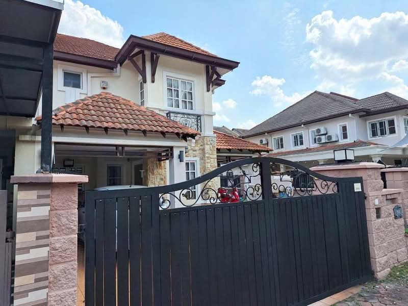 2-storey Terraced House for Sale in Bukit Jelutong (Shah Alam) - Tony YY - Exterior - PropertyGuru.com.my