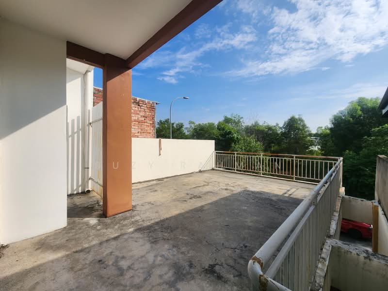 2-storey Terraced House for Sale in Nilai (Negeri Sembilan) - Suzy Rahman - Balcony - PropertyGuru.com.my