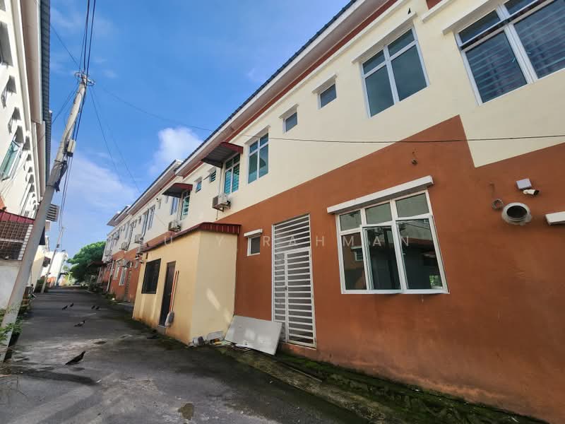 2-storey Terraced House for Sale in Nilai (Negeri Sembilan) - Suzy Rahman - Exterior - PropertyGuru.com.my