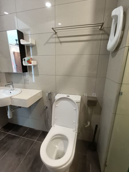 Servis Apartment untuk Dijual di PJ Midtown - Karen Ang - Bathroom - PropertyGuru.com.my