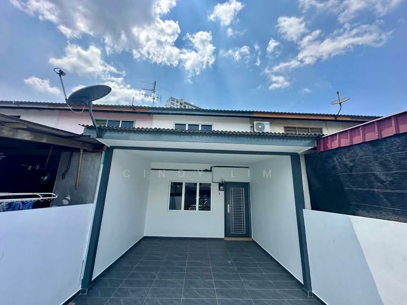 Rumah Teres 2 Tingkat untuk Dijual di Taman Megah Ria (Masai) - Cindy Lim - Exterior - PropertyGuru.com.my