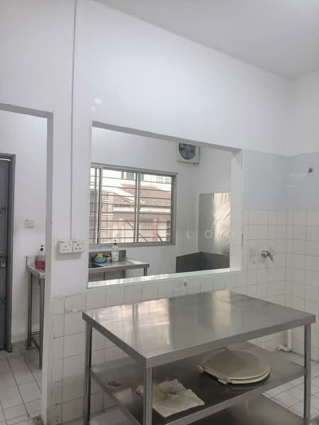 Rumah Teres 2 Tingkat untuk Disewa di Usj 5 (Subang Jaya) - Lydia Loo - Kitchen - PropertyGuru.com.my