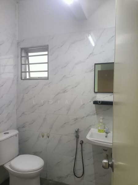 Rumah Teres 2 Tingkat untuk Disewa di Usj 5 (Subang Jaya) - Lydia Loo - Bathroom - PropertyGuru.com.my