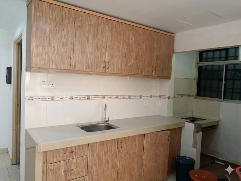 Apartment for Rent at Serdang Villa Apartment - Rain Leow - Kitchen - PropertyGuru.com.my