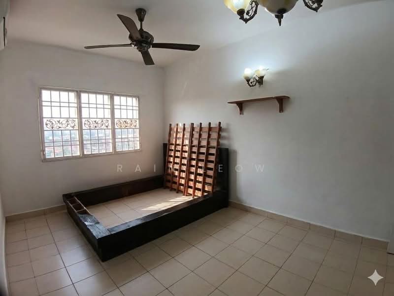 Apartment for Rent at Serdang Villa Apartment - Rain Leow - Bedroom - PropertyGuru.com.my