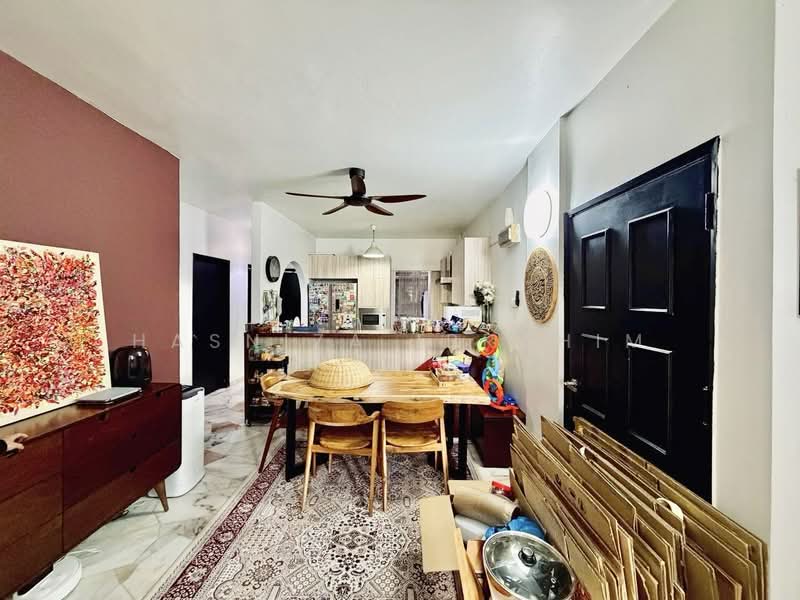 Pangsapuri untuk Disewa di Sri Ledang - Hasniza Ibrahim - Living Room - PropertyGuru.com.my