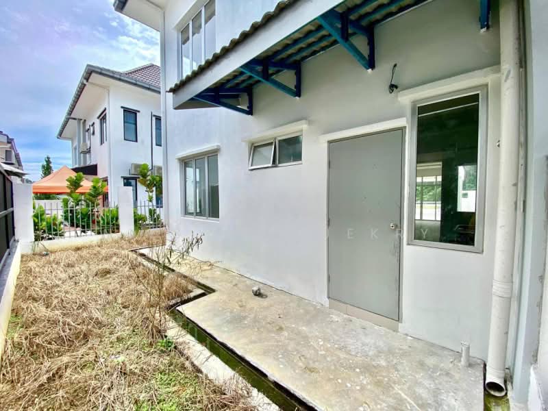 Semi-Detached House for Sale in Seksyen U15 (Shah Alam) - Niesya Shuekry - Exterior - PropertyGuru.com.my