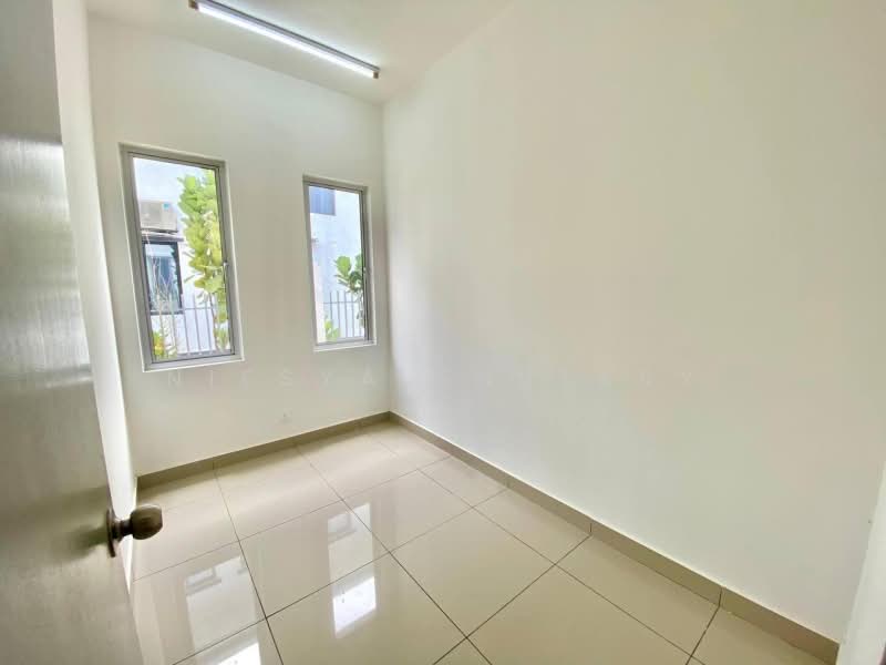 Semi-Detached House for Sale in Seksyen U15 (Shah Alam) - Niesya Shuekry - PropertyGuru.com.my