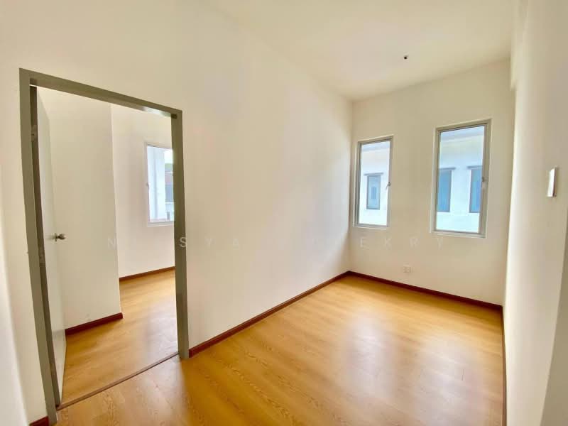 Semi-Detached House for Sale in Seksyen U15 (Shah Alam) - Niesya Shuekry - PropertyGuru.com.my